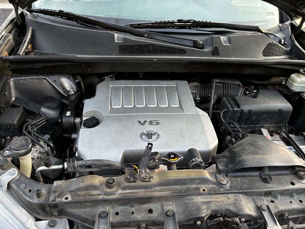 2013 Toyota Highlander Plus - Photo 11