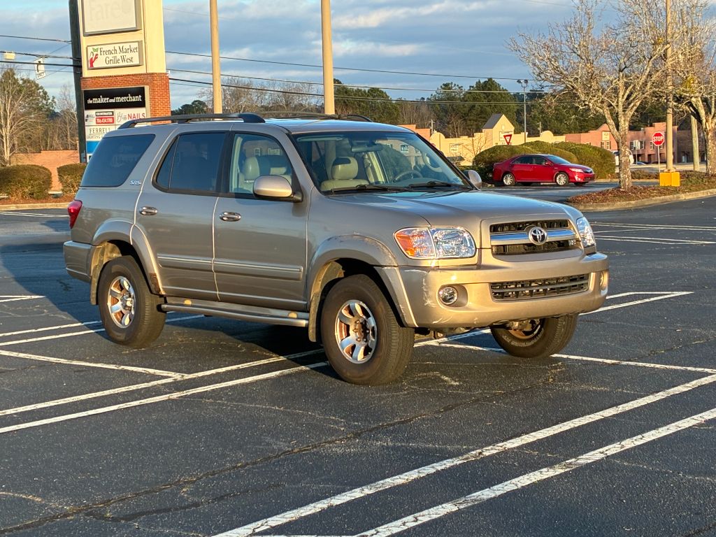 2006 Toyota Sequoia SR5's photo